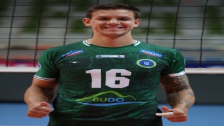 Bursa Büyükşehir Belediyespor, Brezilyalı voleybolcu Radke’yi transfer etti