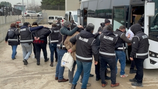 Bursa’da suç örgütü operasyonunda yakalanan 11 kişi adliyeye sevk edildi