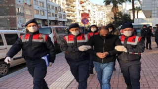 Kocaeli’de terör operasyonunda 2 şüpheli tutuklandı