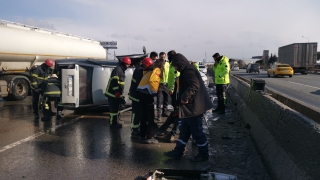 Kocaeli’de lastiği patlayan otomobil başka araca çarptı, 1 kişi yaralandı