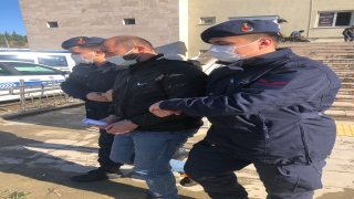 Sakarya’da evden çaldıkları paraları eğlence merkezinde harcayan 5 zanlıdan 3’ü tutuklandı