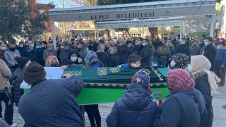 Çanakkale’de yanarak hayatını kaybeden belediye işçisinin cenazesi toprağa verildi