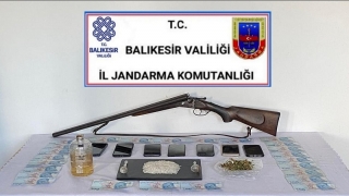 Manyas’ta yapılan uyuşturucu operasyonunda 7 kişi gözaltına alındı 