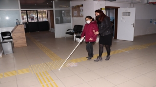Görme engelli piyanist İrem’e en güzel karne hediyesi