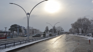 Biga’da kar yağışı etkili oldu