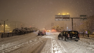 GÜNCELLEME 2 İstanbul’da kar yağışı hayatı olumsuz etkiliyor