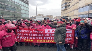 İstanbul’da motorlu kuryelerin zam protestosu sürüyor
