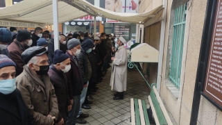 Oğlu tarafından bıçaklanarak öldürülen babanın cenazesi defnedildi