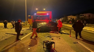 Balıkesir’de tırla çarpışan otomobilin sürücüsü hayatını kaybetti