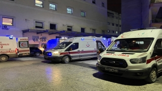 Sakarya’da hastane bahçesindeki silahlı kavgada 1 kişi yaralandı