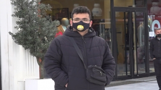 Tuzla Belediyesi ”gülümseyen emojili” maske dağıttı