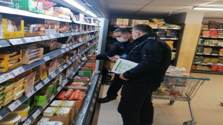 Pazaryeri’nde zabıta ekipleri marketlerde KDV denetimi yaptı