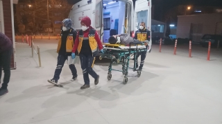 Kamyonet ile çarpışan motosikletin sürücüsü yaralandı