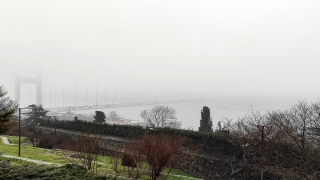 İstanbul Boğazı’nda sis etkili oluyor