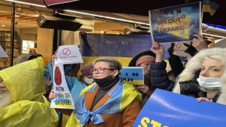 İstanbul’da yaşayan Ukraynalılardan Rusya’nın askeri müdahalesine protesto