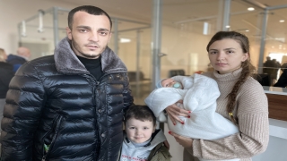 Ukrayna’dan gelen Türk vatandaşları geride bıraktıkları için endişe duyuyor 