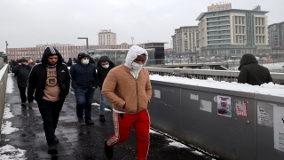 İstanbul’da kar yağışı aralıklarla etkili oluyor