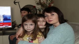Ukrayna’da savaştan kaçan aile bombardıman altındaki yolculuklarını anlattı