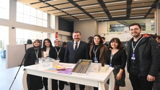 Büyükşehir Belediye Başkanı Yılmaz, ”Pi Günü”nde öğrencilerle bir araya geldi