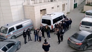 Balıkesir’deki uyuşturucu operasyonunda yakalanan 9 zanlı tutuklandı