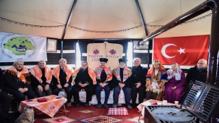 Teke Yöresi Yörük Türkmen Kültürü Araştırma ve Yaşatma Derneğinin hizmet binası açıldı