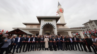Diyanet İşleri Başkanı Erbaş, İstanbul’da Hasan Hüseyin Şentürk Camisi’nin açılışını yaptı