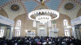 Kentsel dönüşüm kapsamında yapılan Bedir Camii ibadete açıldı