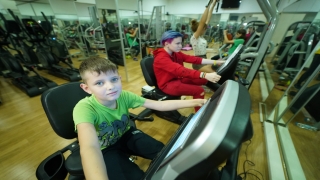 Savaş bölgesinden Sakarya’ya getirilen Ukraynalı yetim çocuklar, sporla moral buluyor