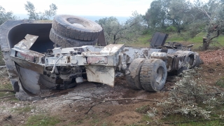 Çanakkale’de şarampole devrilen kamyonetin sürücüsü öldü