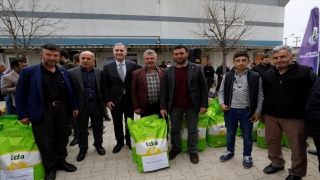 Bursa’da 132 çiftçiye yağlık ayçiçeği tohumu desteği
