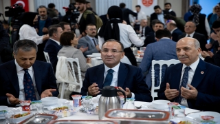 Adalet Bakanı Bozdağ, İstanbul 2 Nolu Barosunun iftar programında konuştu: (1)