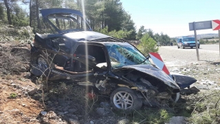 Bilecik’te otomobilin devrildiği kazada 5 kişi yaralandı