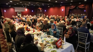Gürkan, şehit aileleri, gaziler ve emekli polislerle iftarda bir araya geldi