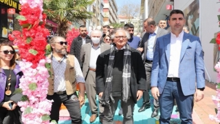 Kartal’da yenilenen Sanat Sokağı’nın açılışı yapıldı