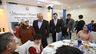Yalova’da ”Dünya Yetimler Günü” dolayısıyla iftar verildi