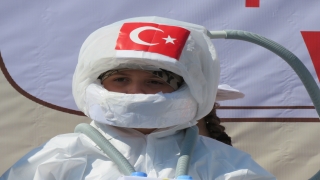 Kırklareli’nde öğrenciler geri dönüşüm malzemelerinden ürettikleri kıyafetleri sergiledi