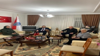 Aile ve Sosyal Hizmetler İl Müdürü Özbaş, şehit polis Özsoy’un ailesiyle iftar yaptı