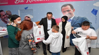 Beyoğlu Belediyesi Sosyal Market 300 yetim çocuğu giydirdi