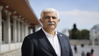 Fatih Camii’ndeki güneş saati 550 yıldır namaz vaktini gösteriyor