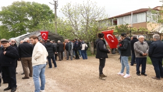 GÜNCELLEME Şehit Talha Bahadır’ın evi bayraklarla donatıldı