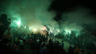 Frutti Extra Bursaspor, ULEB Avrupa Kupası’nda finale kalma başarısını taraftarlarıyla kutladı