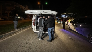 Bursa’da gasp ve oto hırsızlığından aranan şüpheliler kovalamaca sonucu yakalandı