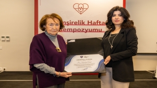 Semahat Arsel, Türk Hemşireler Derneği’nin ilk ”onursal üyesi” oldu
