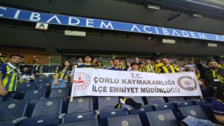 Çorlu polisi öğrencileri Fenerbahçe maçına götürdü