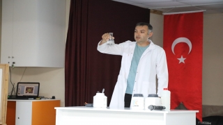Edirne’de ”küresel ısınma” ve ”geri dönüşüm” öğrencilere deneylerle anlatıldı