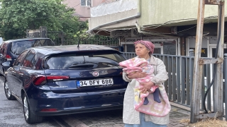 Ümraniye’de yangın çıkan apartman dairesi kullanılamaz hale geldi