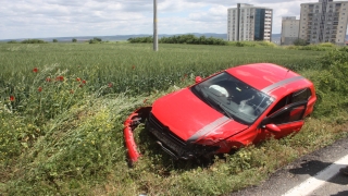 Keşan’da otomobille minibüsün çarpışması sonucu 1 kişi yaralandı