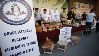 Sakarya’da meslek lisesi öğrencilerinin tasarımları fuarda sergileniyor