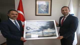 Çanakkale Valisi İlhami Aktaş, AA Bursa Bölge Müdürlüğünü ziyaret etti