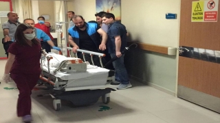 Bursa’da beşinci kattan düşen 3 yaşındaki çocuk ağır yaralandı